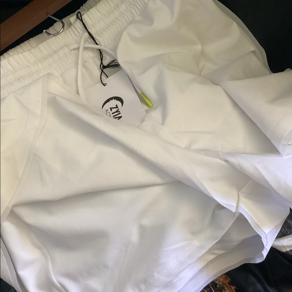 White flow shorts